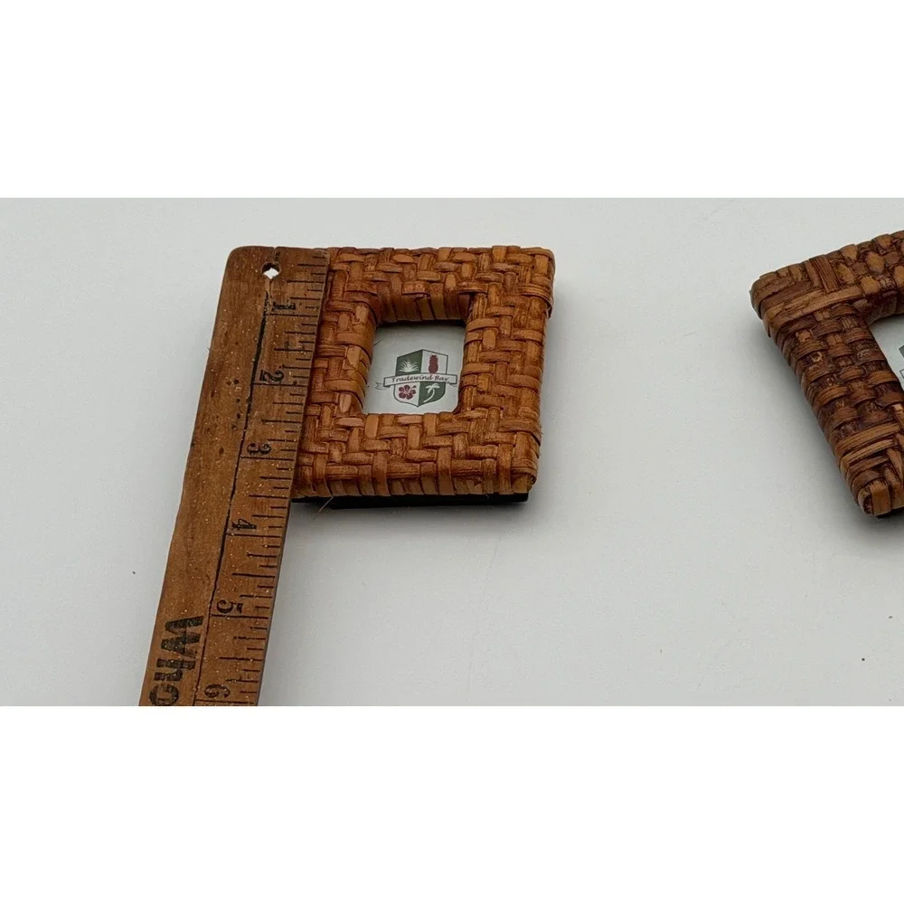 Tradewind Bay measurements frame